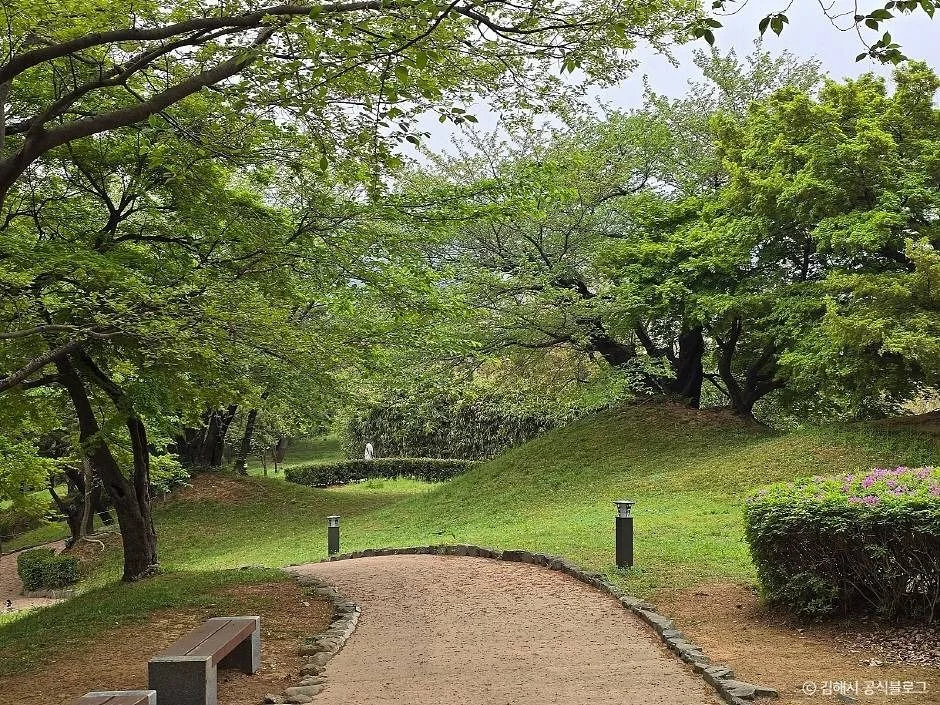 경남_김해_김해구지봉_외부_2-2.jpg