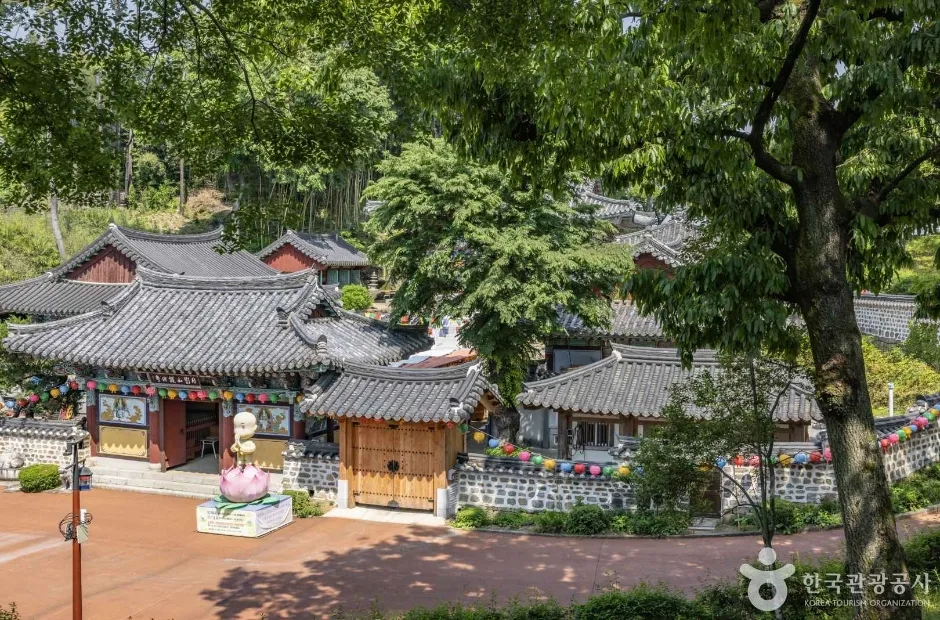 진주에서 만나는 역사의 향기와 화려한 빛, 호국 정취_경남_진주_호국사(진주)_4.JPG