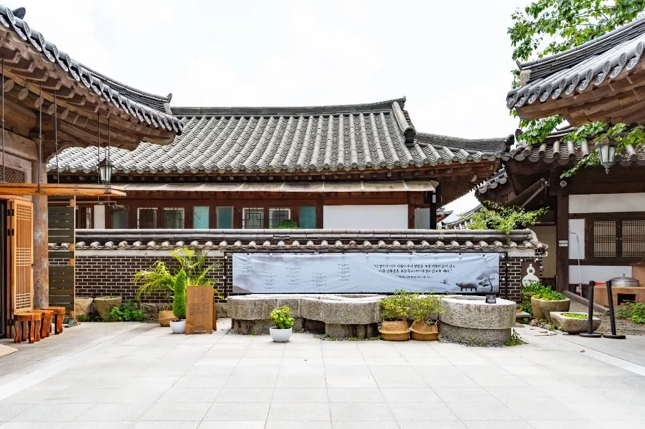 전북_전주_전통술박물관_외부_4.jpg