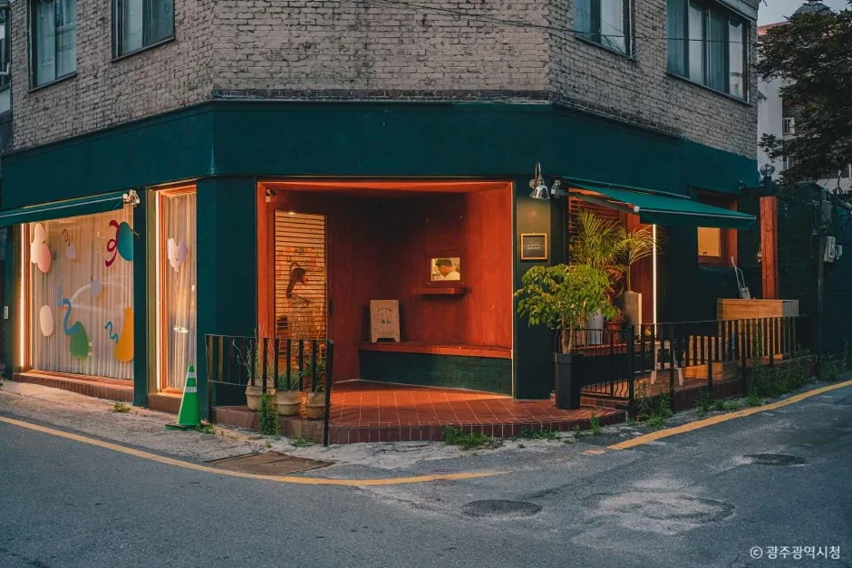 동명동 카페거리 (2)