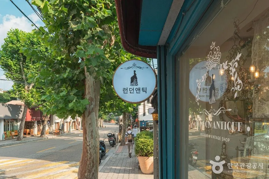 서울_이태원 앤틱 가구 거리 (1)