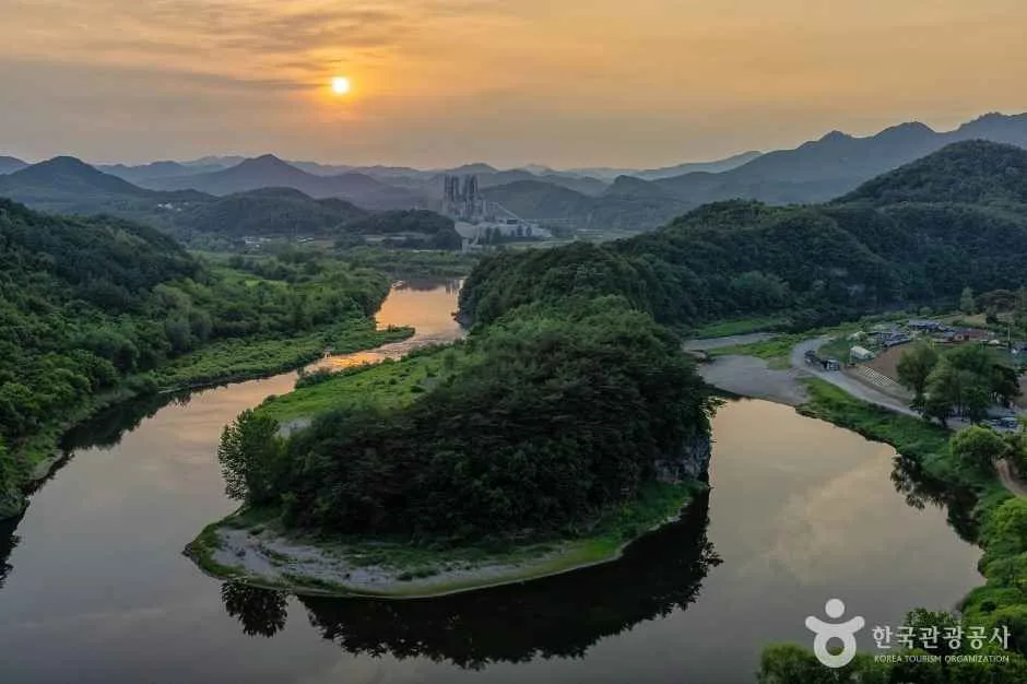 영월 한반도지형(선암마을)