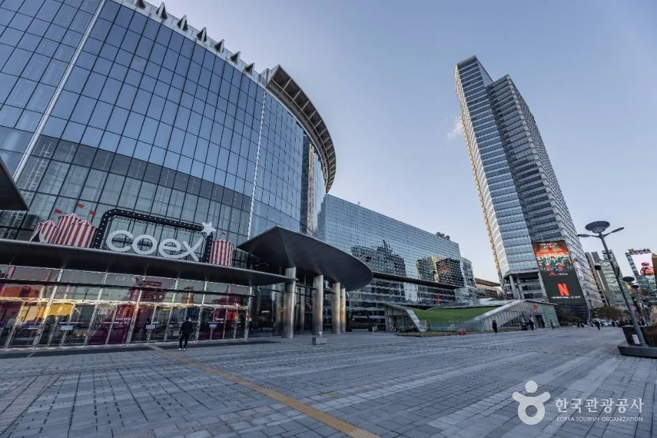 서울강남_코엑스동측광장 (8)