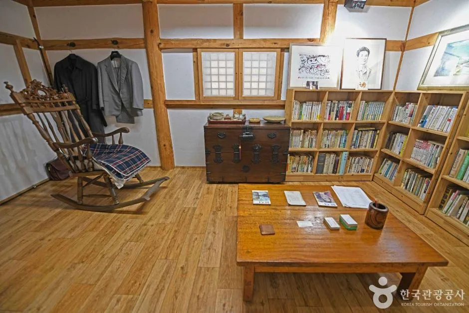 전남_순천_순천문학관_내부_4.jpg