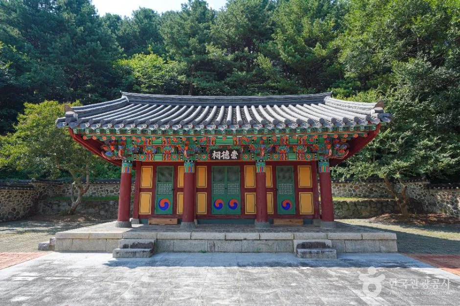 경남_산청_덕천서원_외부_13.jpg