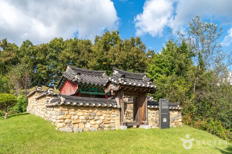 충주 이시진 효자각