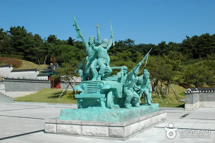 5.18 숭고한 넋을 되새겨보는 여행
