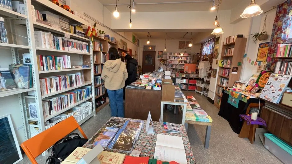 스페인책방_내부전경2