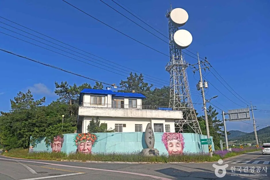 신안_기동 삼거리 벽화 (4)