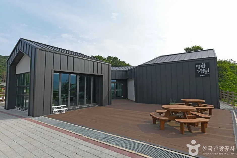 DMZ 두루미 평화타운(구 철새마을) (6)