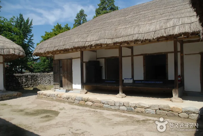 매헌윤봉길의사동상