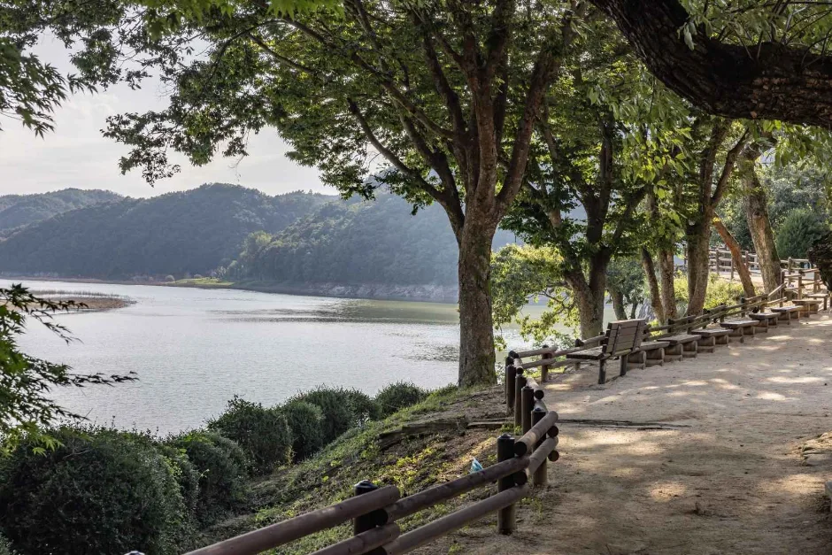 경북_안동_도산서원_외부_2.JPG
