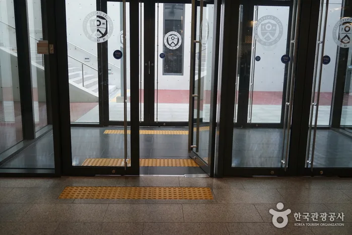 무장애_서울_연세대학교스팀슨관01