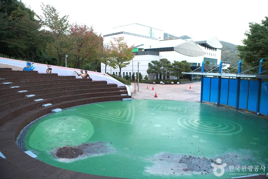 태백시 문화예술회관 (5)