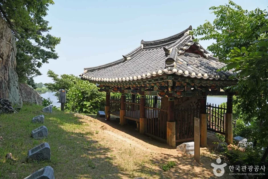 부여_부산각서석 (4)