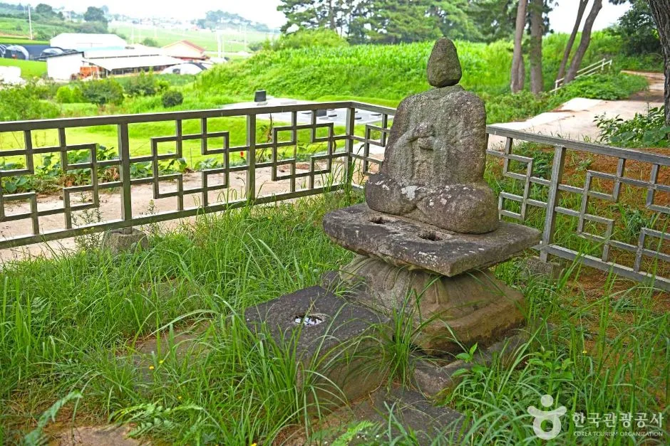 후지리탑동석불 (2)
