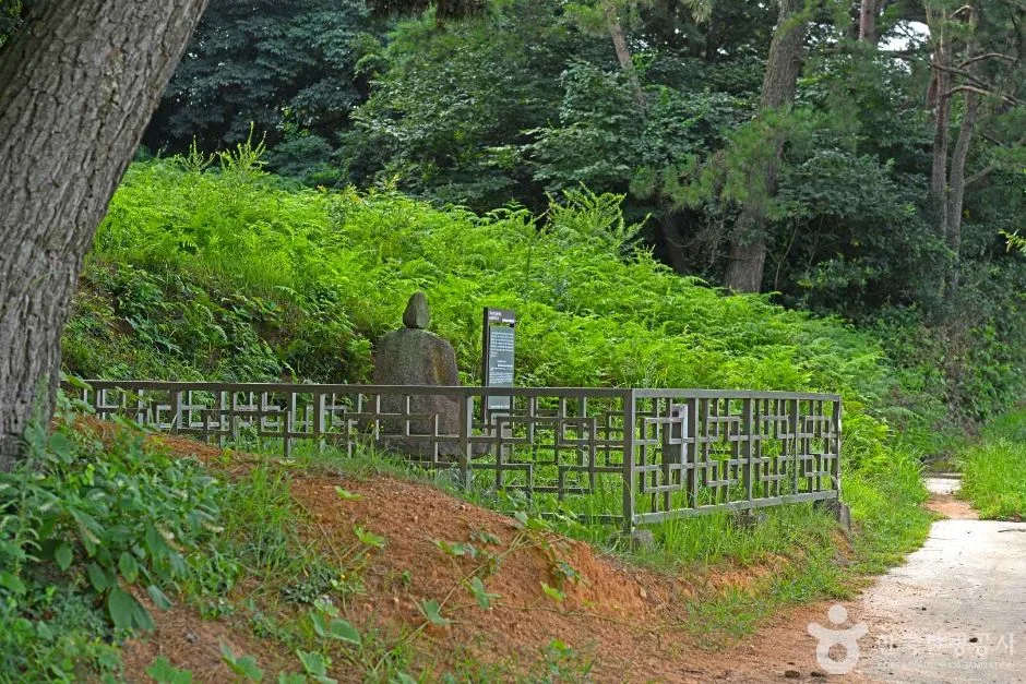 후지리탑동석불 (1)