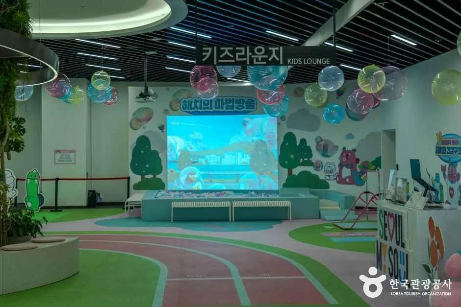 서울_중구_내 친구 서울 서울갤러리_내부_5.png