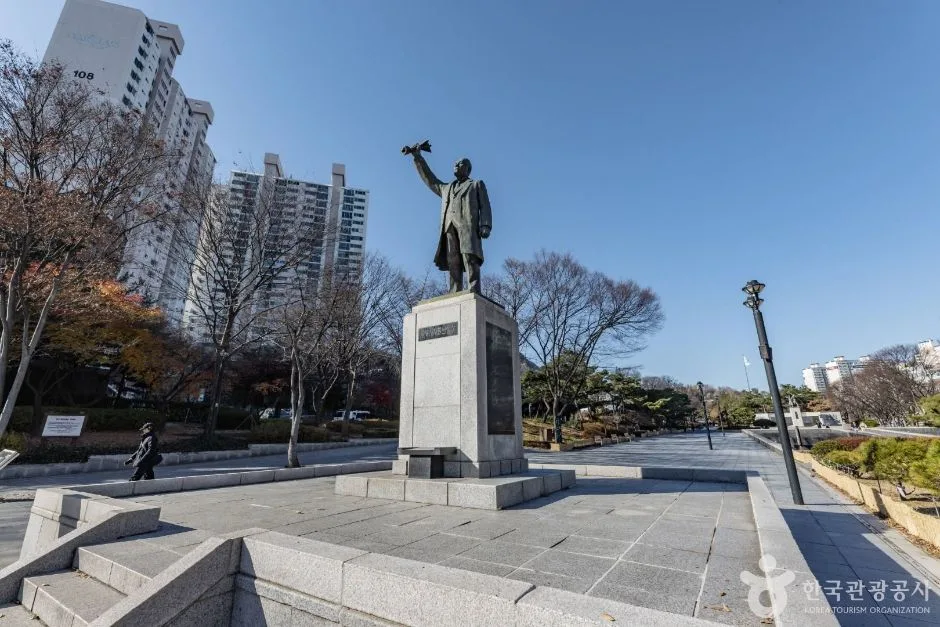 서울서대문_송재서재필선생상 (3)
