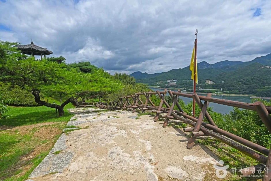 제천 청풍 망월산성 (4)