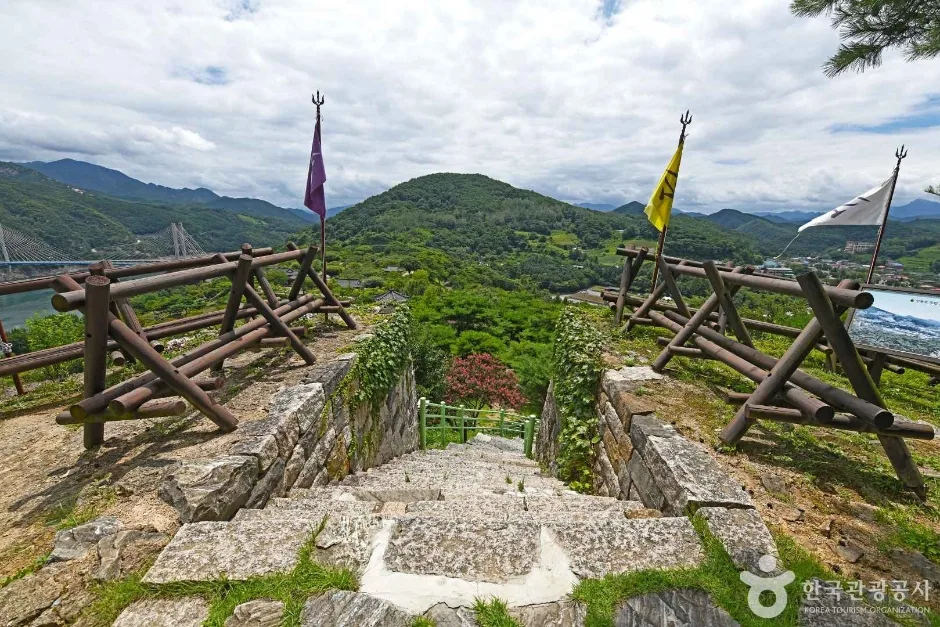 제천 청풍 망월산성 (3)