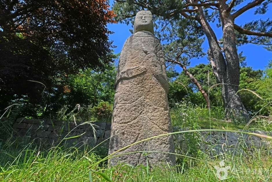 서산여미리석불입상 (1)