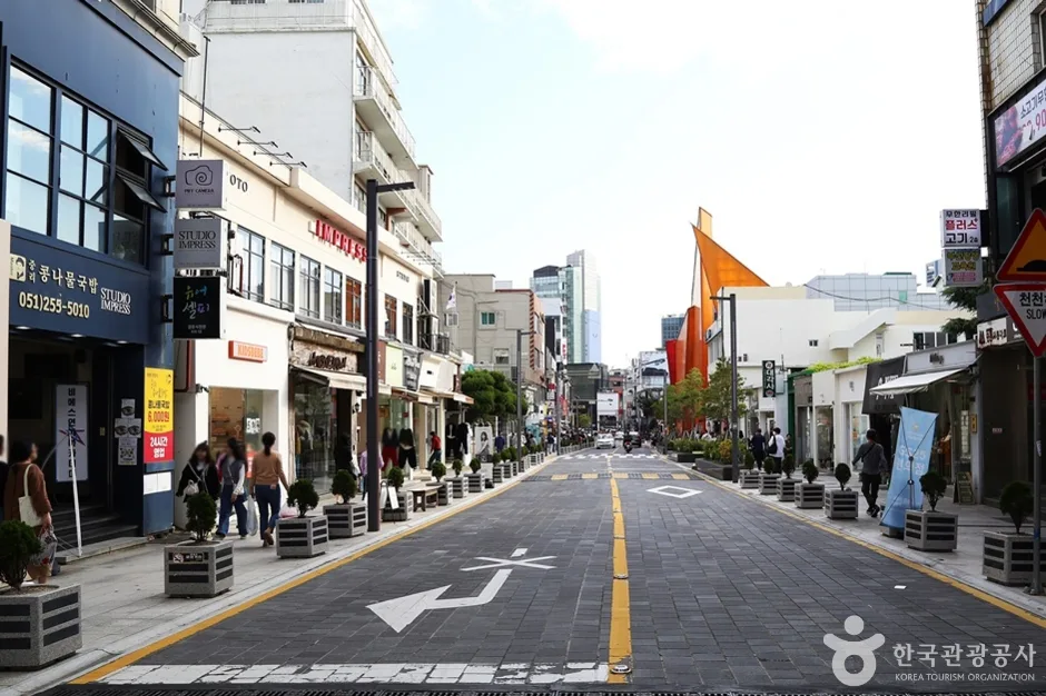 A03454_부산_중구_광복로문화패션거리 (16)