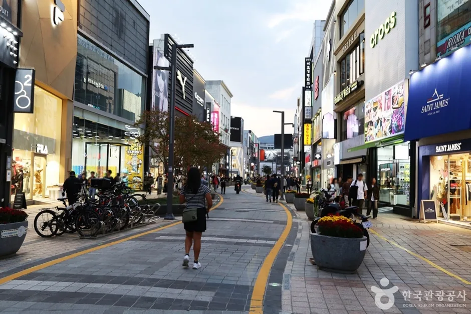 A03454_부산_중구_광복로문화패션거리 (1)