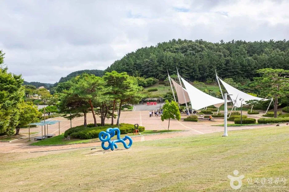 경북_포항_포항시립미술관_외부_2.jpg