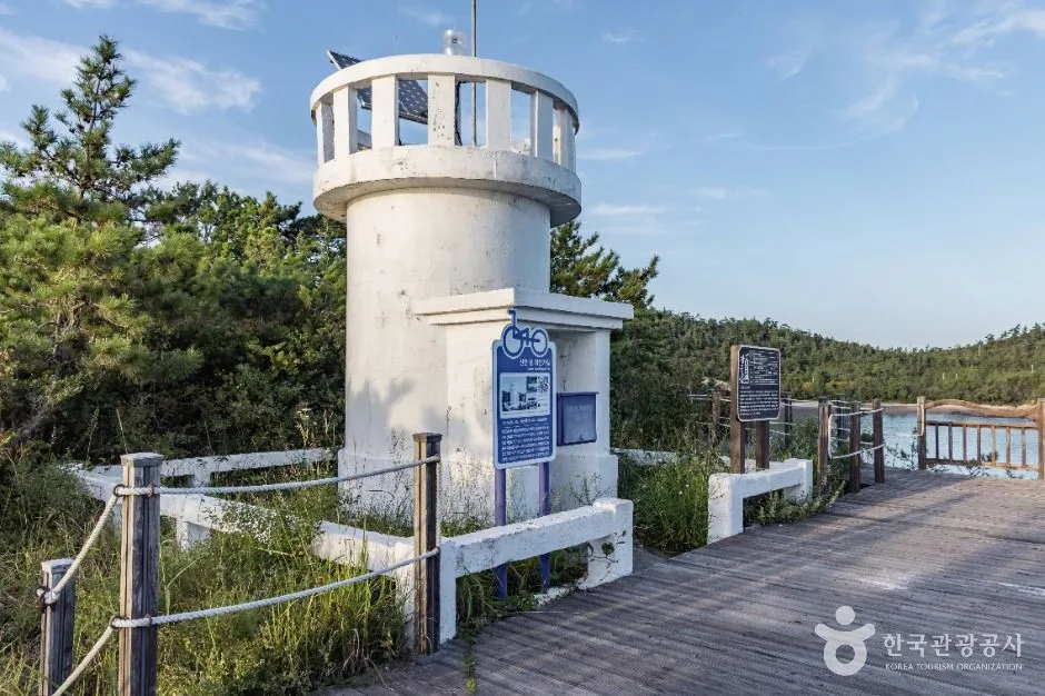신안_서근등대 (2)