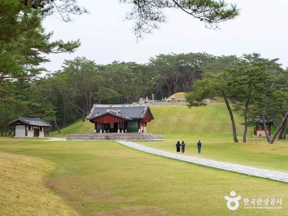 경기_여주_여주 영릉과 영릉_외부_6.jpg