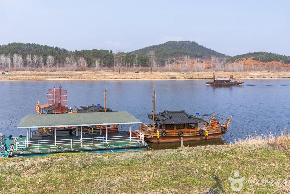 고란사유람선 (4)