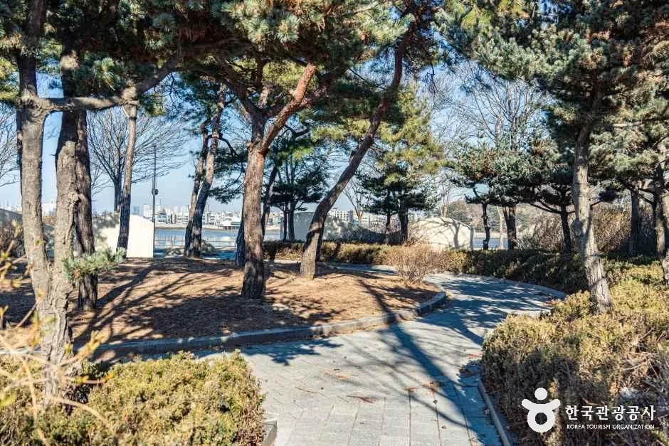 시흥_오이도기념공원 (9).jpg