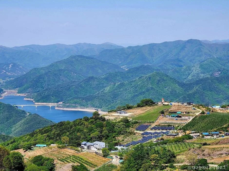 군위 화산산성 전망대