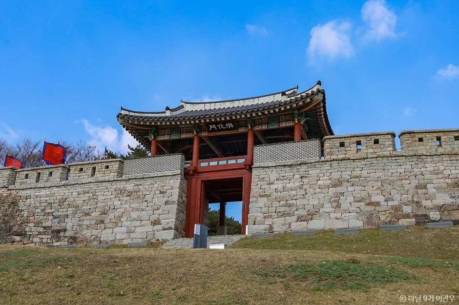 충남_홍성_홍성 홍주읍성_성곽길-2.jpg