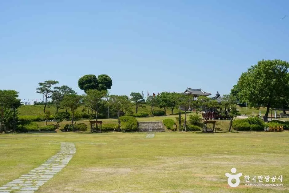 충남_홍성_홍성 홍주읍성_여하정전경_01-2.jpg