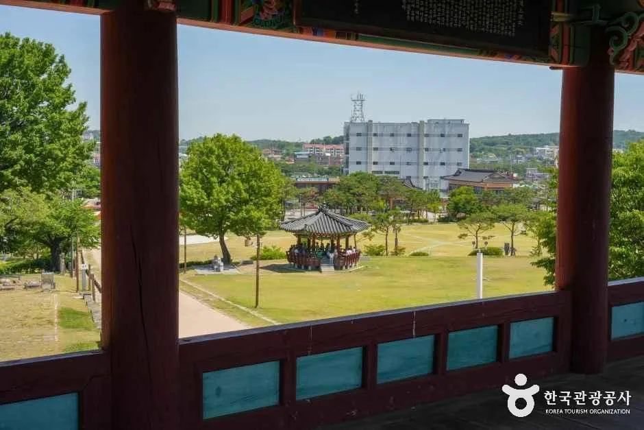 충남_홍성_홍성 홍주읍성_여하정전경_02-2.jpg
