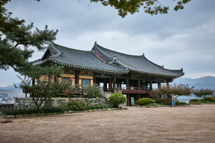 찬란하고 아련하게, 밀양 봄마중