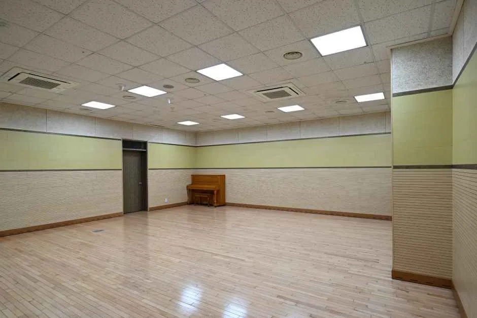 진주_경상남도문화예술회관 (11).jpg