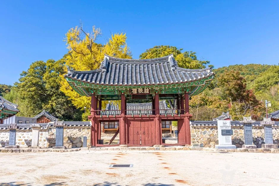 전북_정읍_무성서원_외부_03.jpg