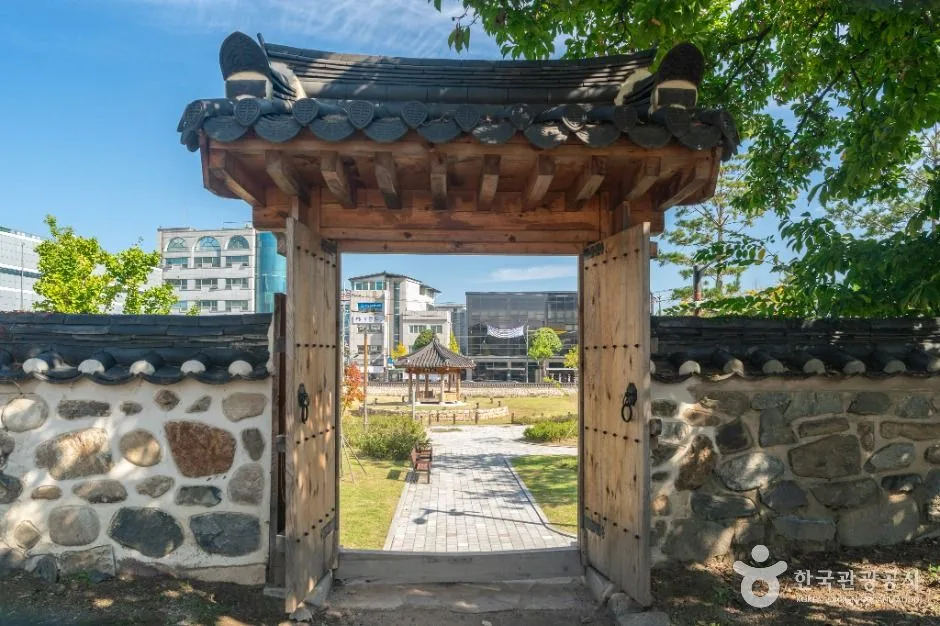 충주_충주 관아공원 (5)