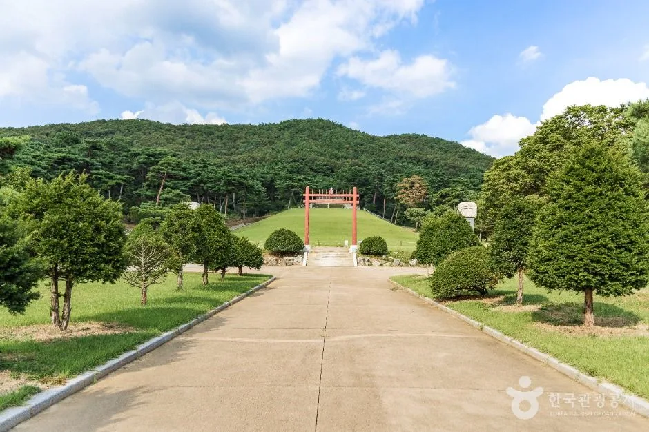 파주_파주 윤관장군묘 (1)