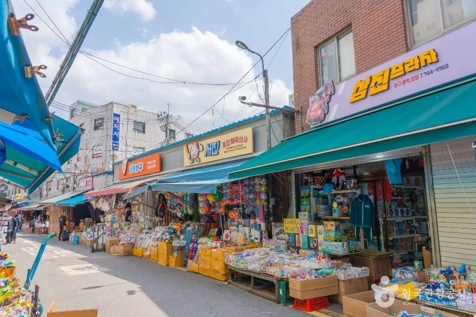 서울_동대문 문구완구거리 (3)