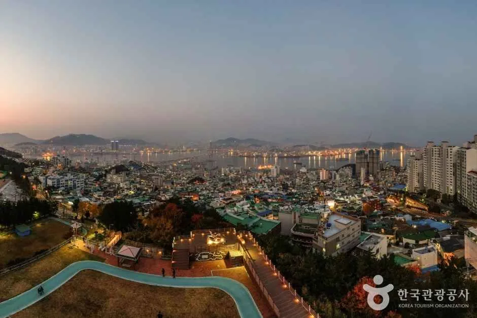 청학배수지전망대
