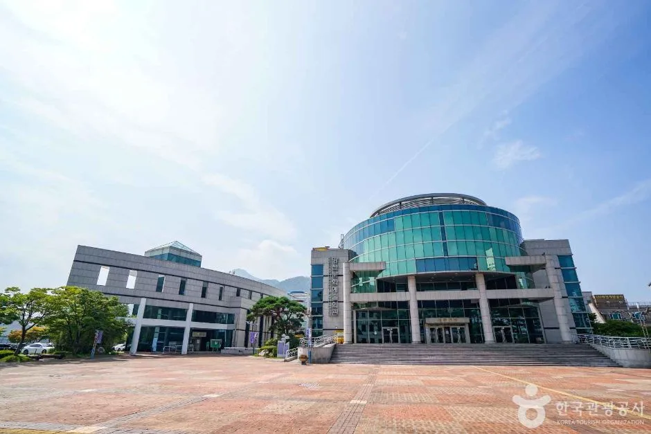 양산문화예술회관 (3)