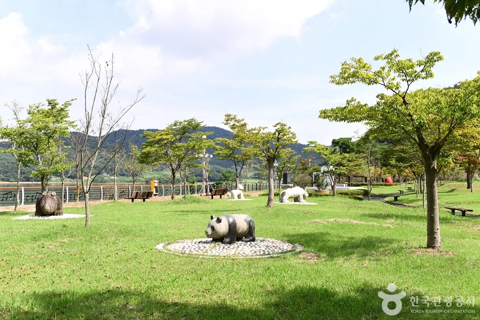 불갑저수지수변공원