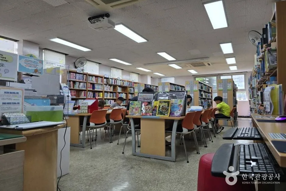 부산광역시립 명장도서관_e (11)