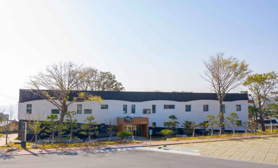 포항_구룡포생활문화센터(아라예술촌) (3).jpg