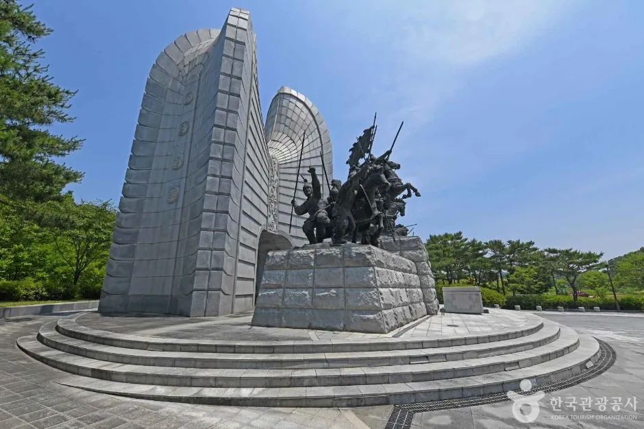 백제 오천 결사대 충혼탑 (6)