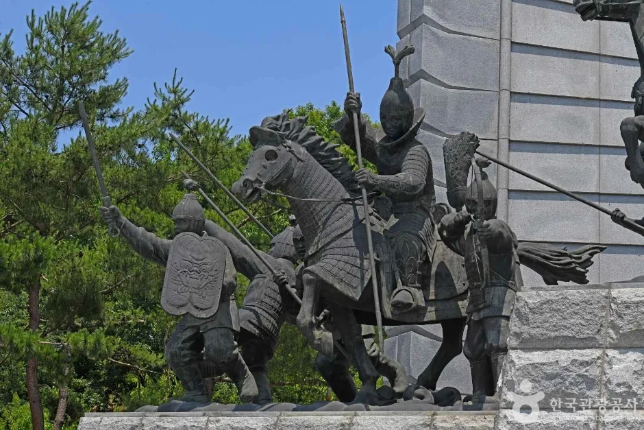 백제 오천 결사대 충혼탑 (3)